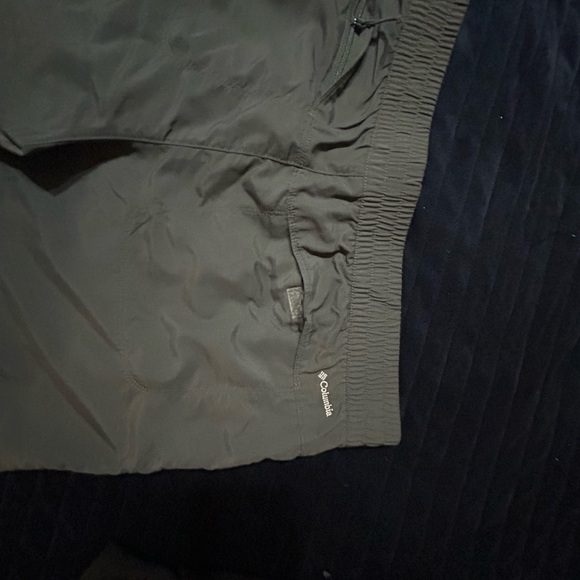 Columbia dark grey  Elastic-Waist Outdoor Shorts - Picture 2 of 6